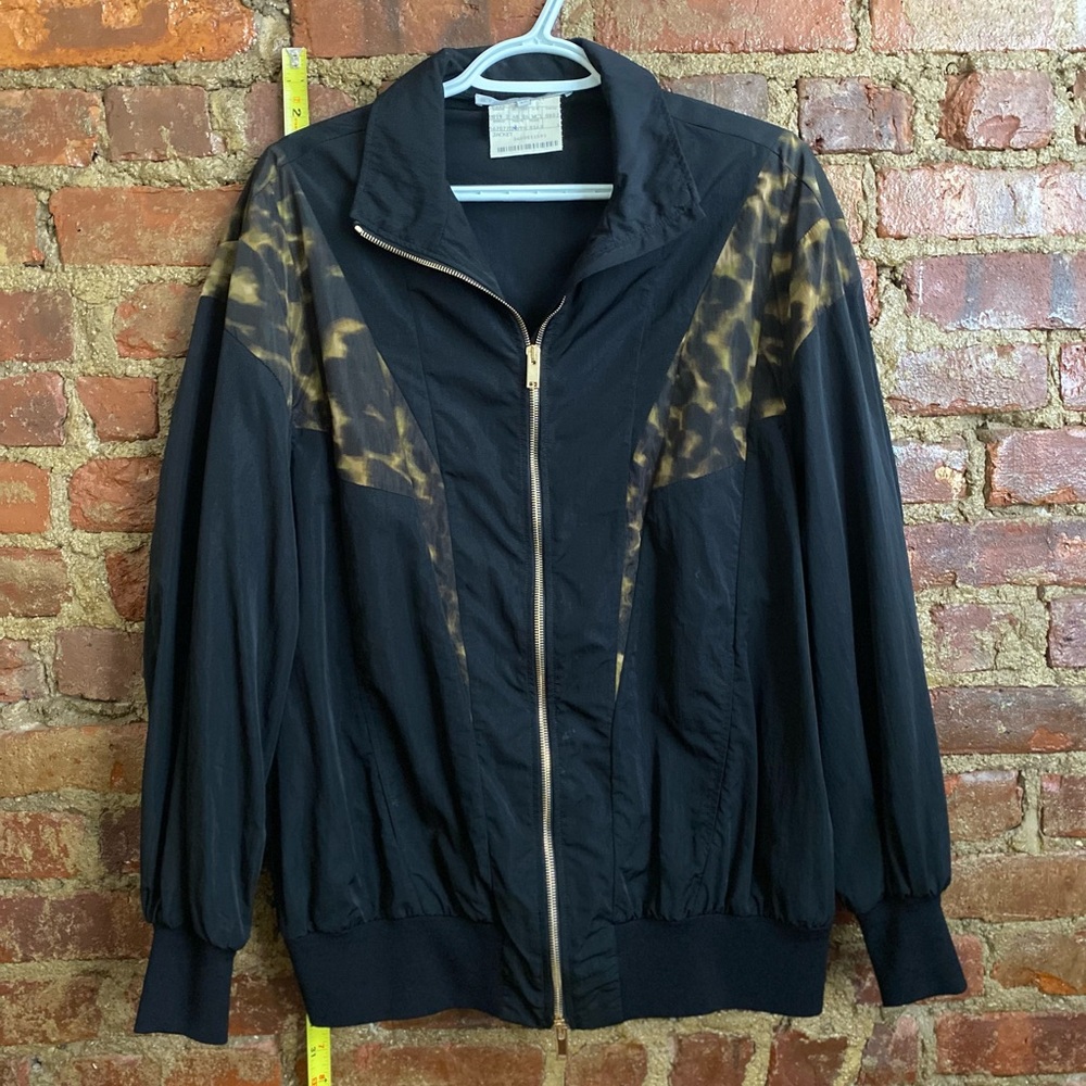 Fabulous windbreaker